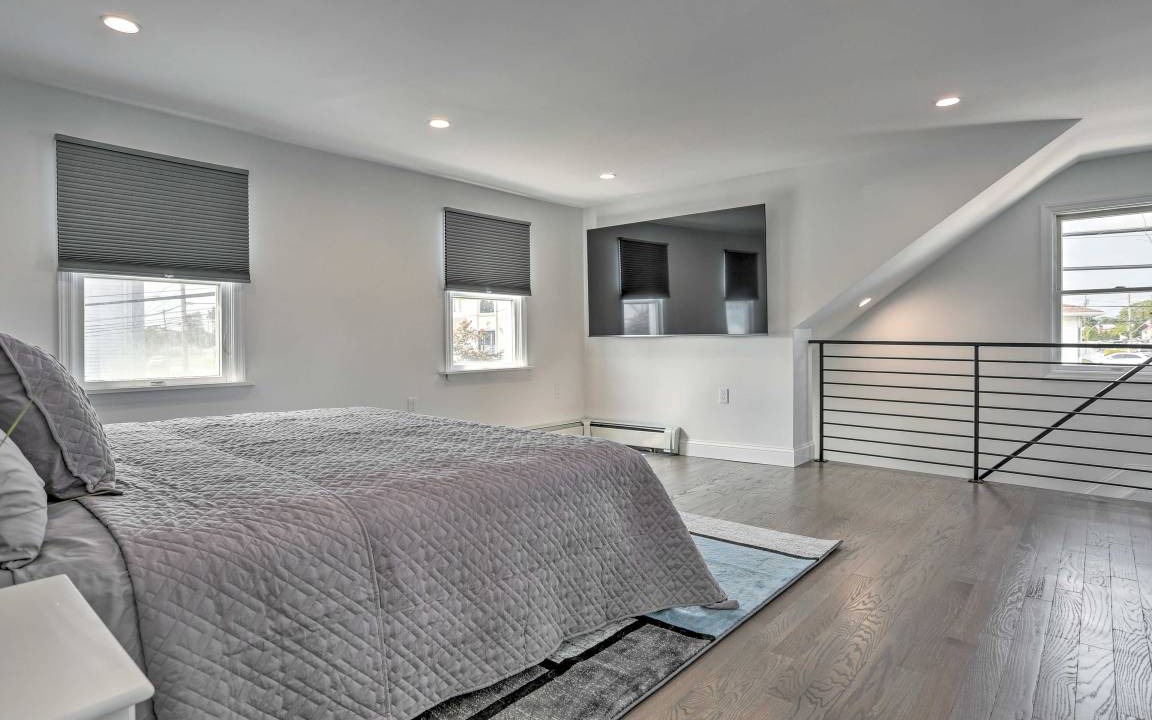 Photo of Bedroom in Bellmore
