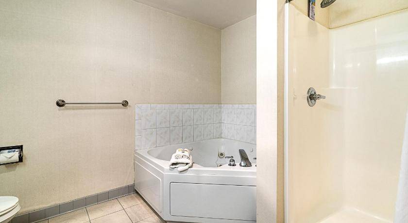 Photo of Bathroom in Central Bridge