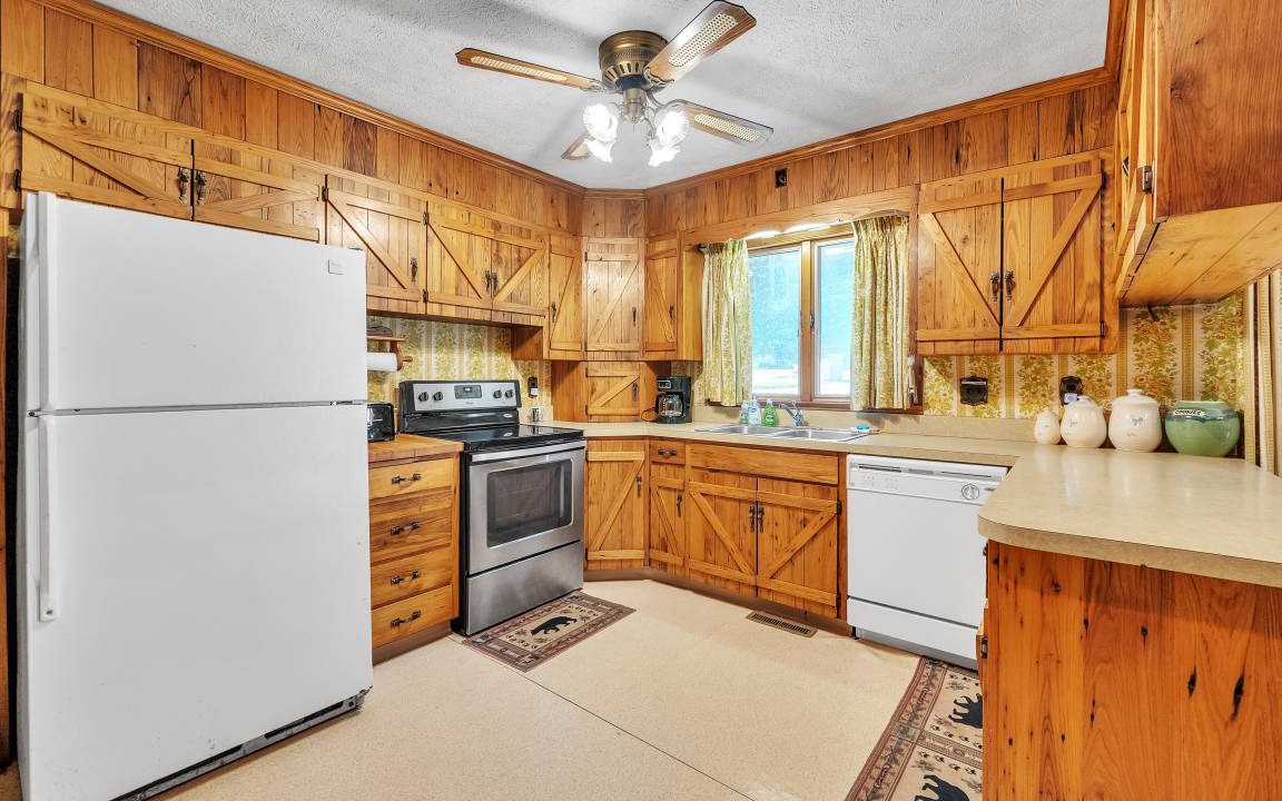 Photo of Others in Cabins