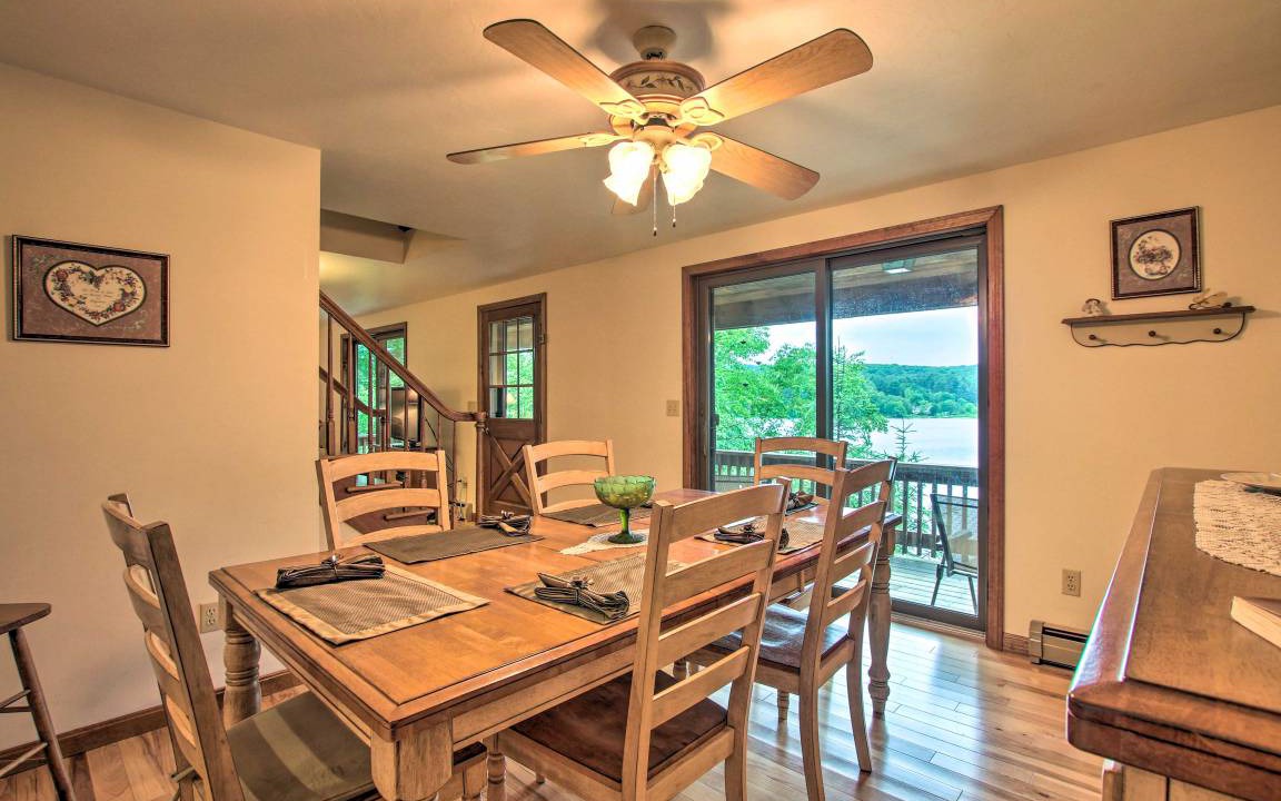 Photo of Livingroom in West Brookfield