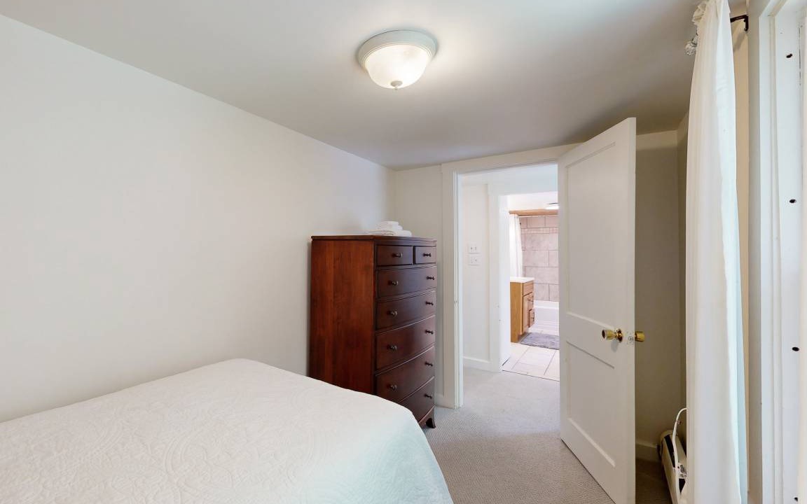 Photo of Bedroom in Proctorsville