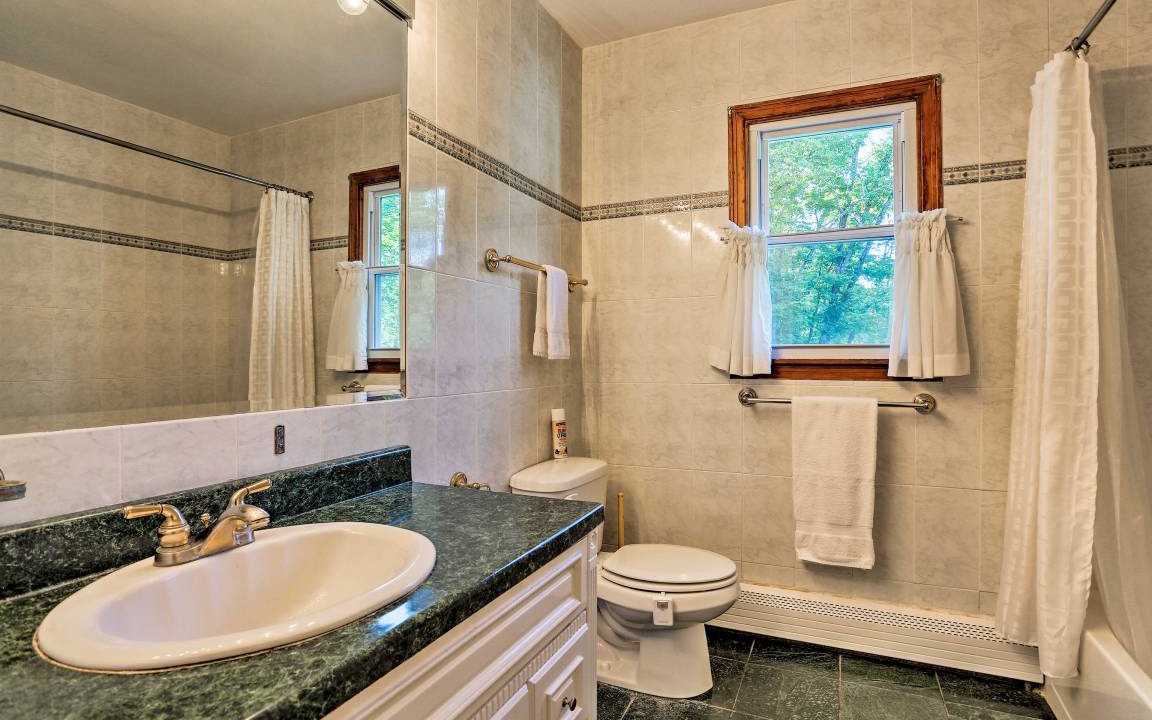 Photo of Bathroom in Town of Wawayanda