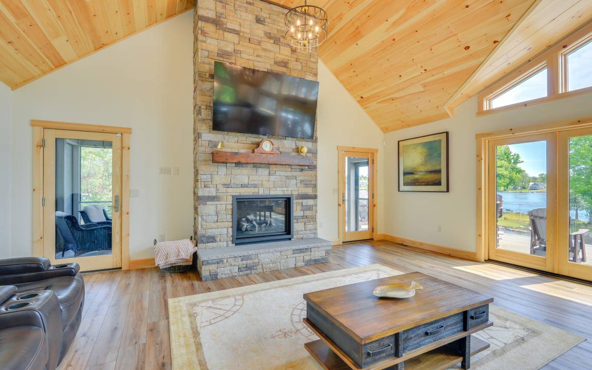 Photo of Livingroom in Wellesley Island