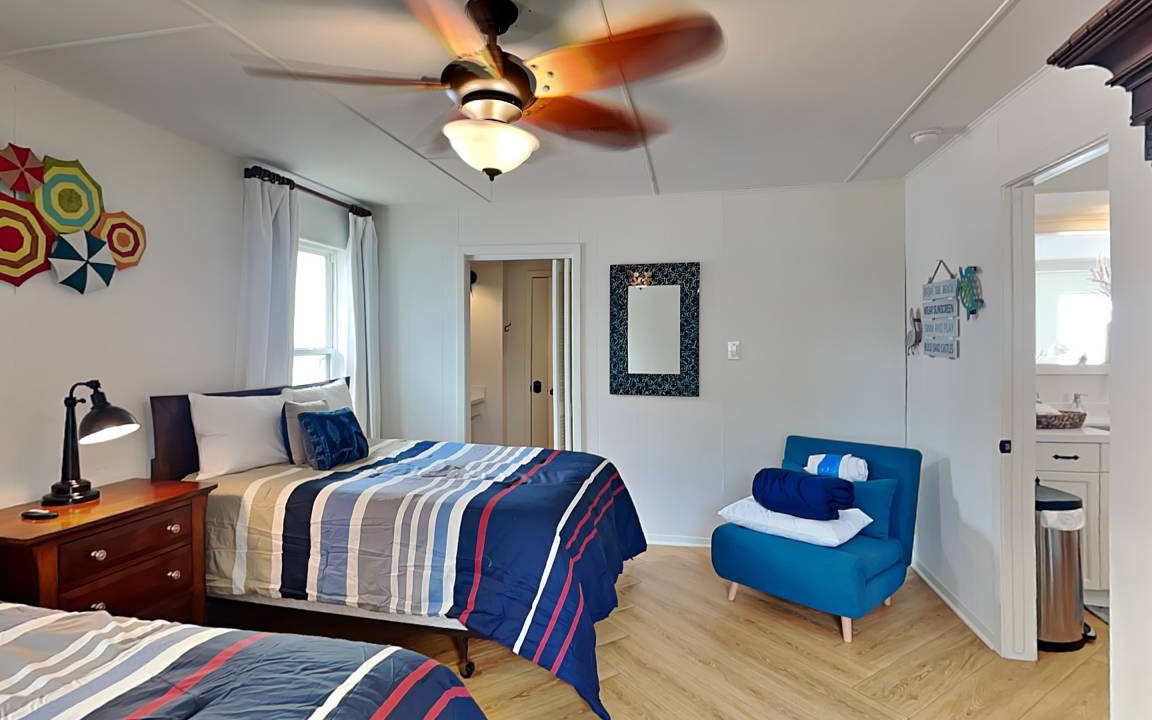 Photo of Bedroom in Bermuda Beach