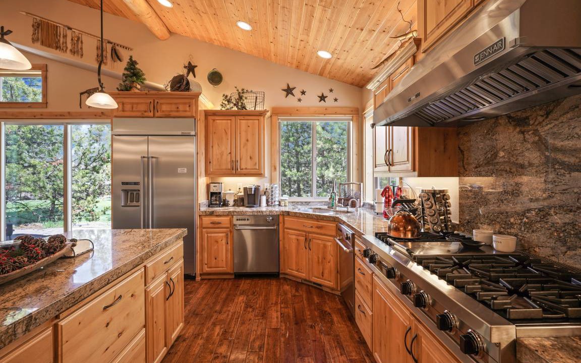 Photo of Kitchen in Sunriver