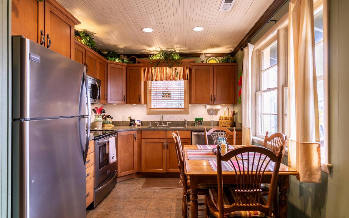 Photo of Kitchen in Blowing Rock