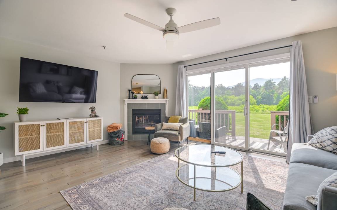 Photo of Livingroom in North Conway