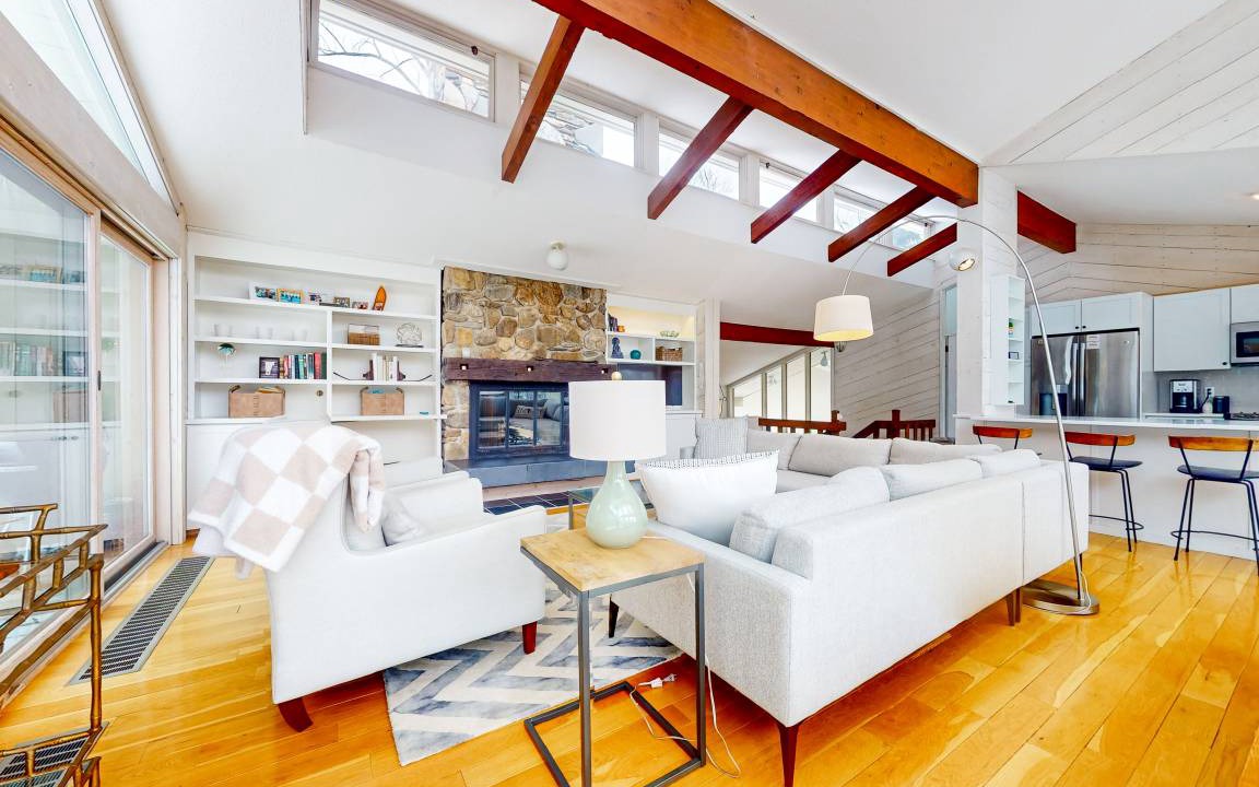 Photo of Livingroom in Stratton Mountain