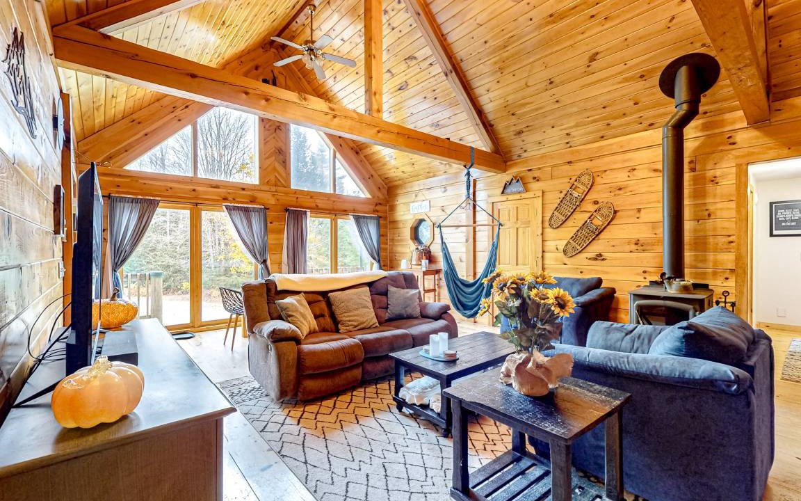 Photo of Livingroom in Fryeburg