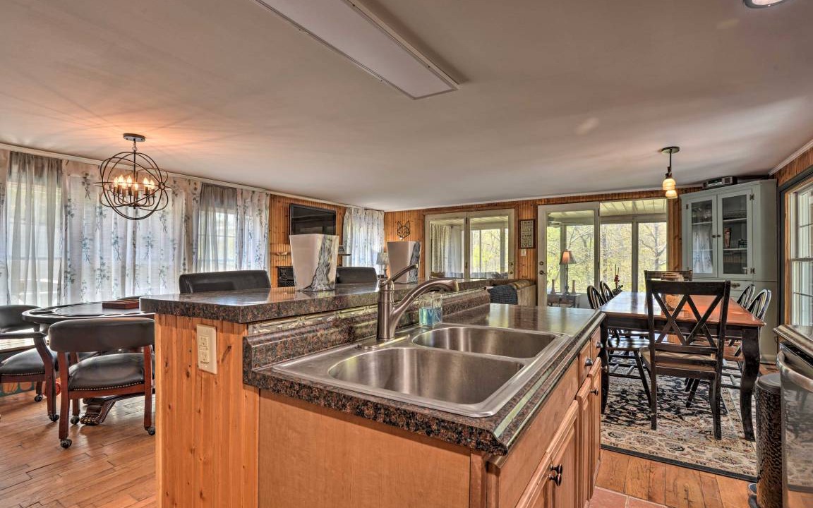 Photo of Kitchen in High View