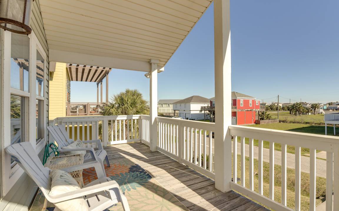 Photo of Patio Balcony in Pirates Beach