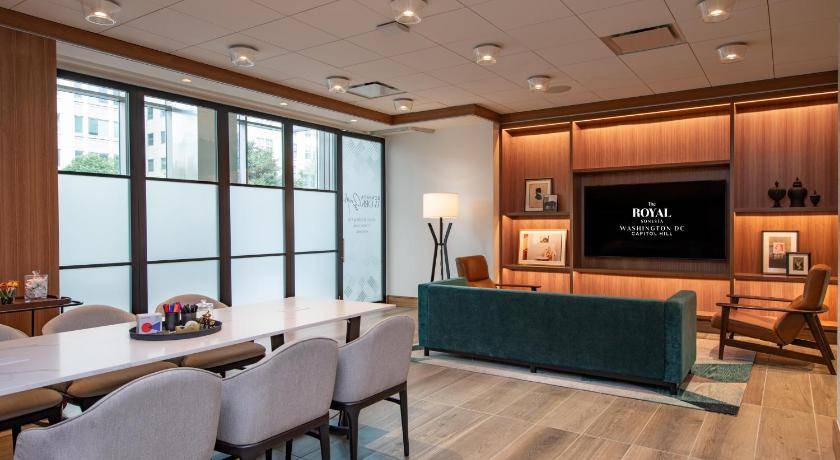 Photo of Livingroom in North Capitol Street
