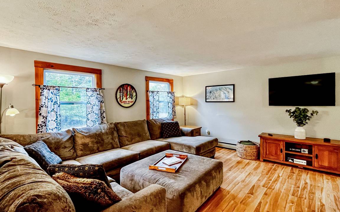 Photo of Livingroom in Bethel