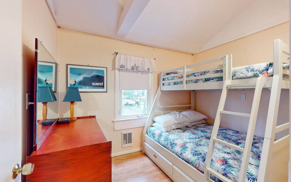 Photo of Bedroom in Newburyport