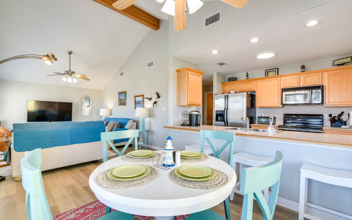 Photo of Livingroom in Pirates Beach