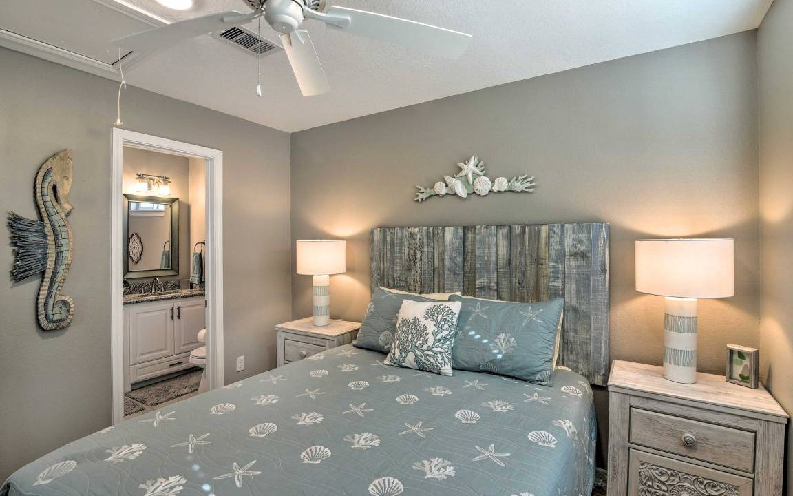 Photo of Bedroom in Surfside Beach
