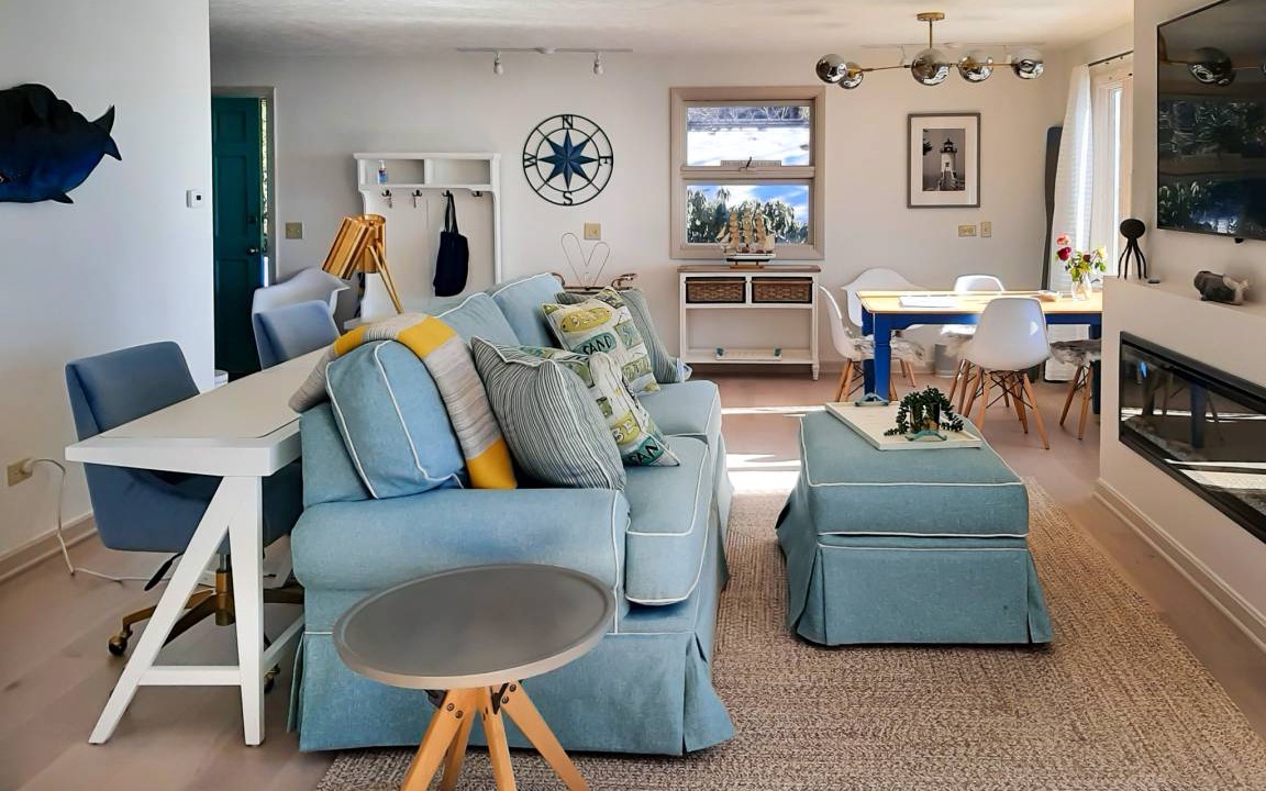 Photo of Livingroom in Sullivan