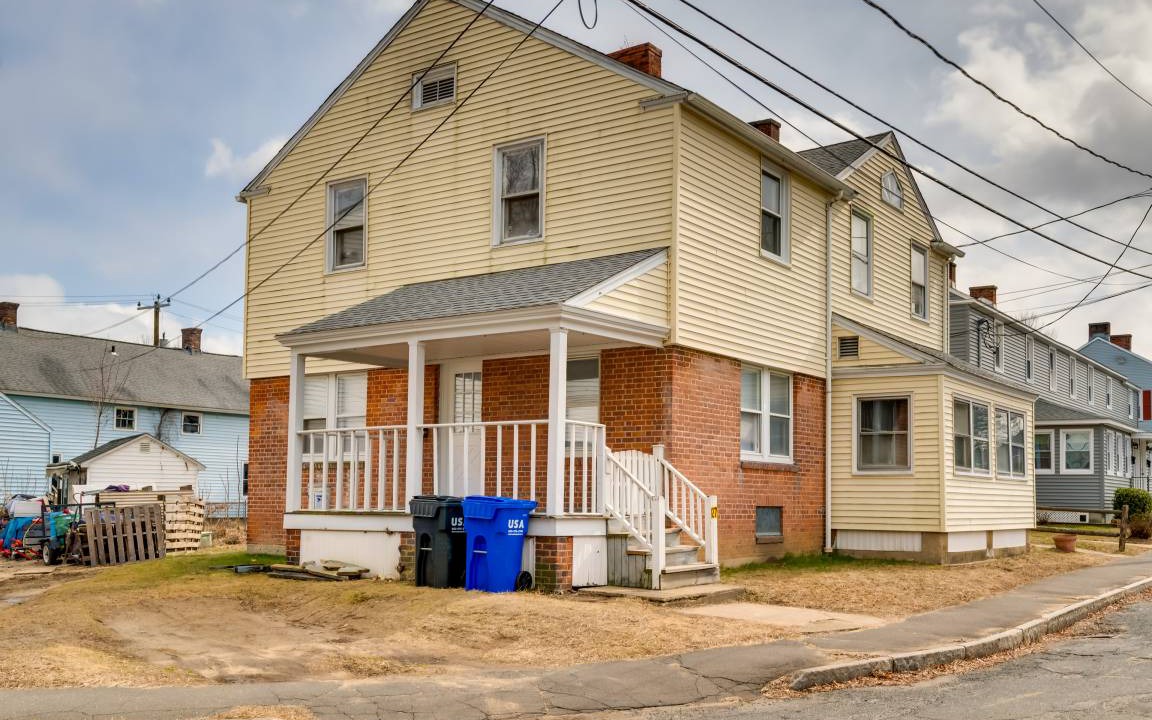 Photo of Buildings in Easthampton