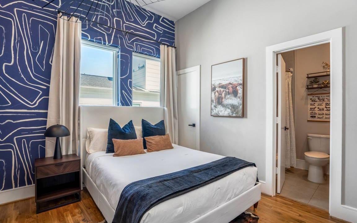 Photo of Bedroom in South Central Houston