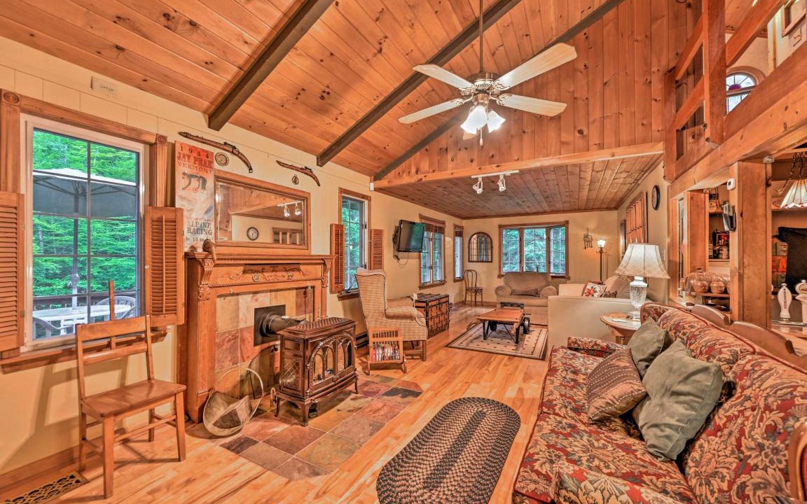 Photo of Livingroom in Jay