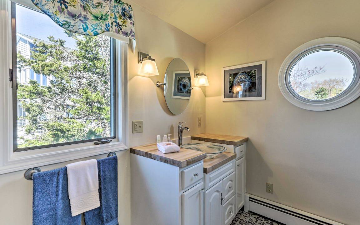 Photo of Bathroom in Westbrook Center