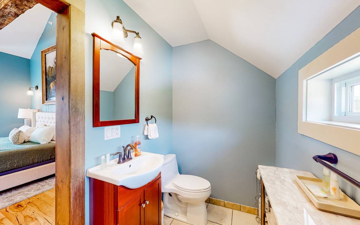 Photo of Bathroom in Waterbury Center