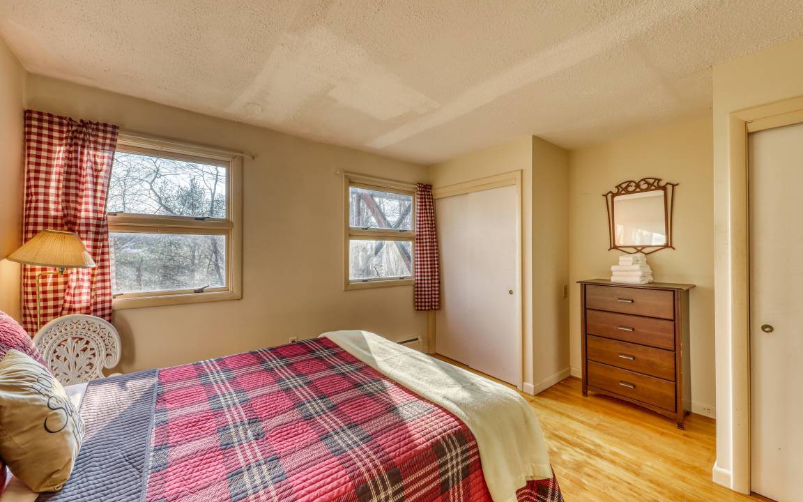 Photo of Bedroom in Stowe Area