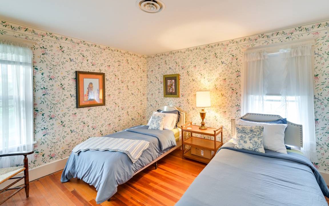 Photo of Bedroom in Caledonia