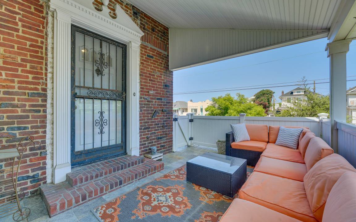 Photo of Patio Balcony in Long Beach