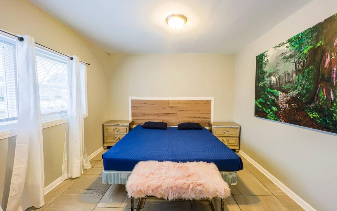 Photo of Bedroom in Niagara Falls