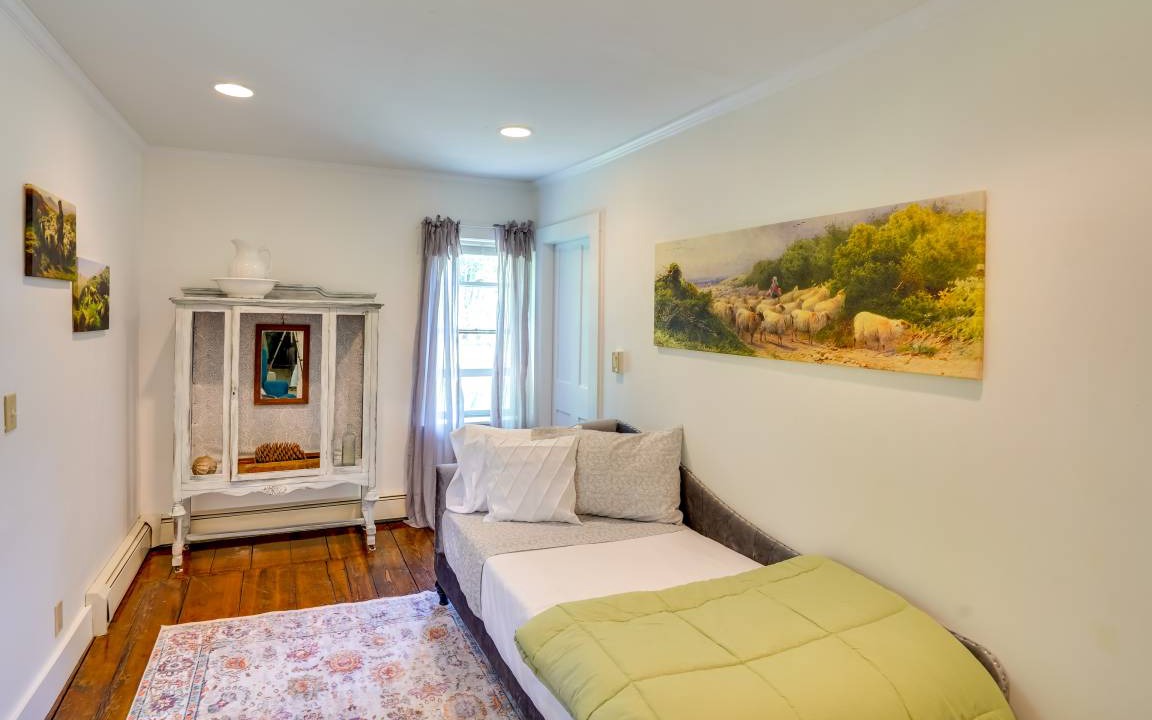 Photo of Bedroom in Hawley
