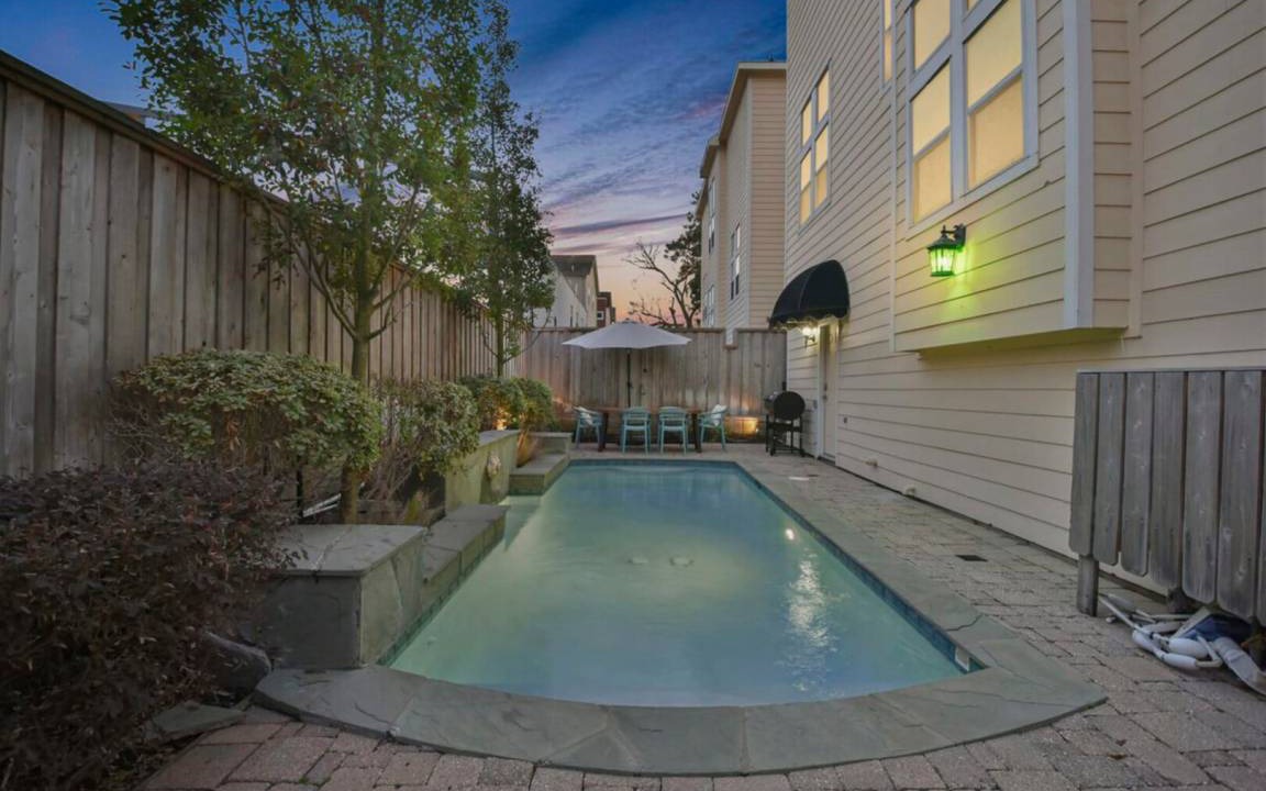 Photo of Outdoor in Shady Acres