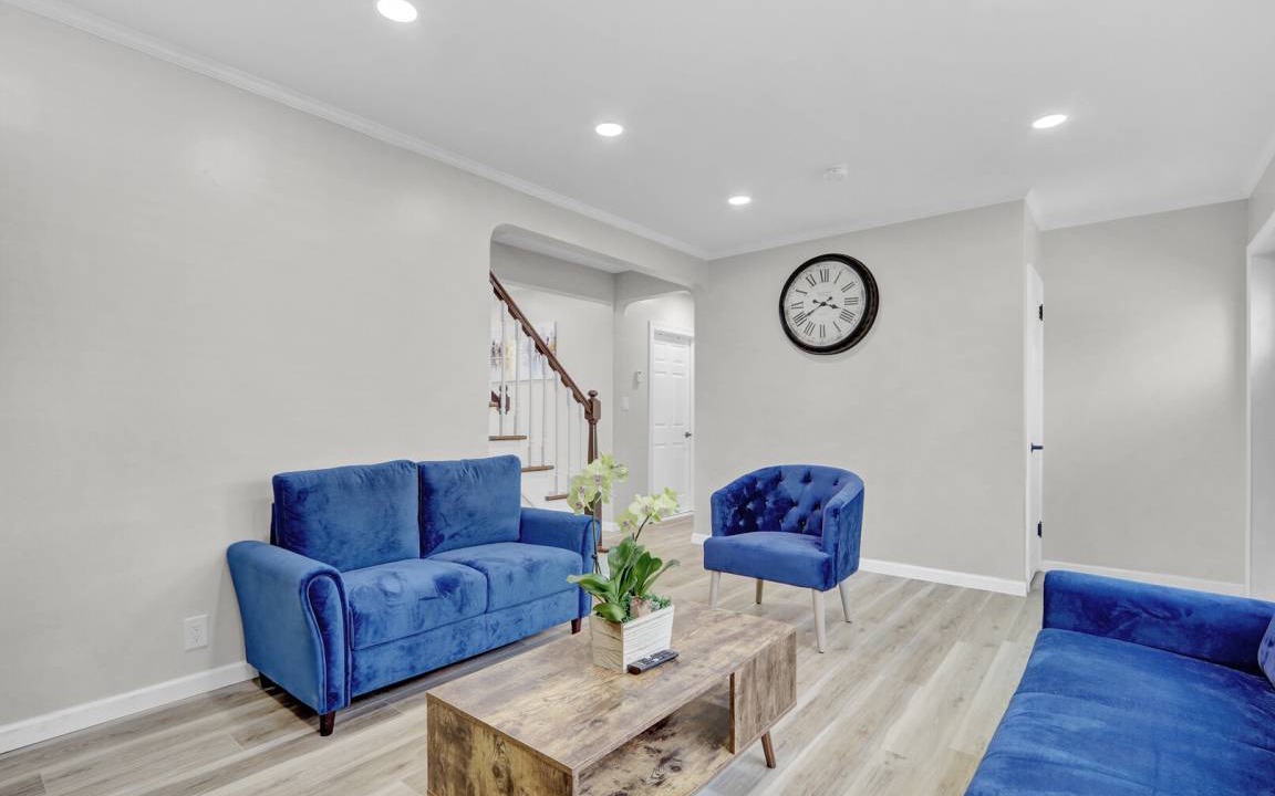 Photo of Livingroom in Valley Stream