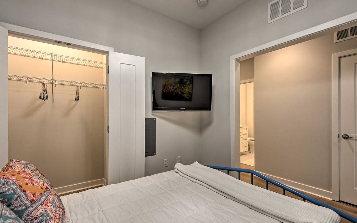 Photo of Bedroom in Murray Hill