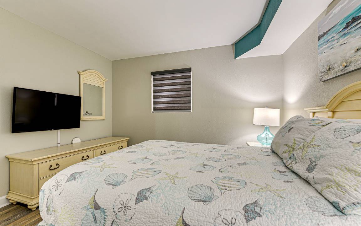 Photo of Bedroom in Crescent Beach