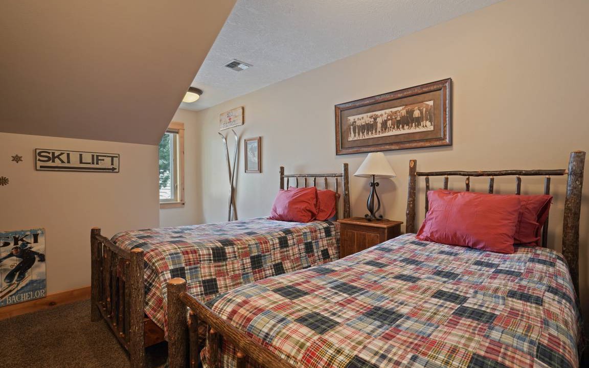 Photo of Bedroom in Sunriver
