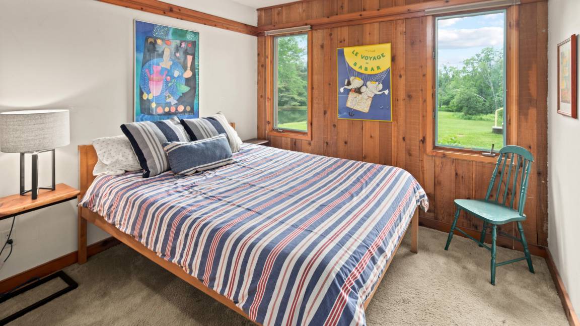 Photo of Bedroom in Warren