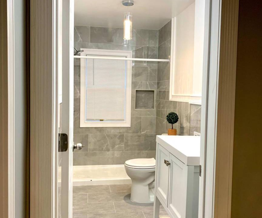 Photo of Bathroom in Downtown Niagara Falls