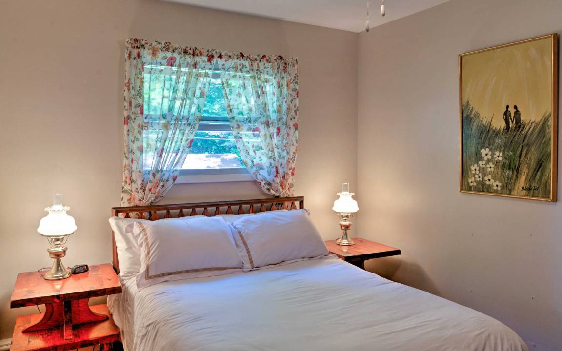 Photo of Bedroom in Mayfield