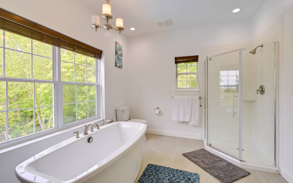 Photo of Bathroom in Shinnecock Hills