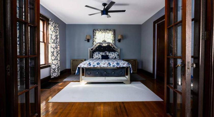 Photo of Bedroom in Niagara Falls
