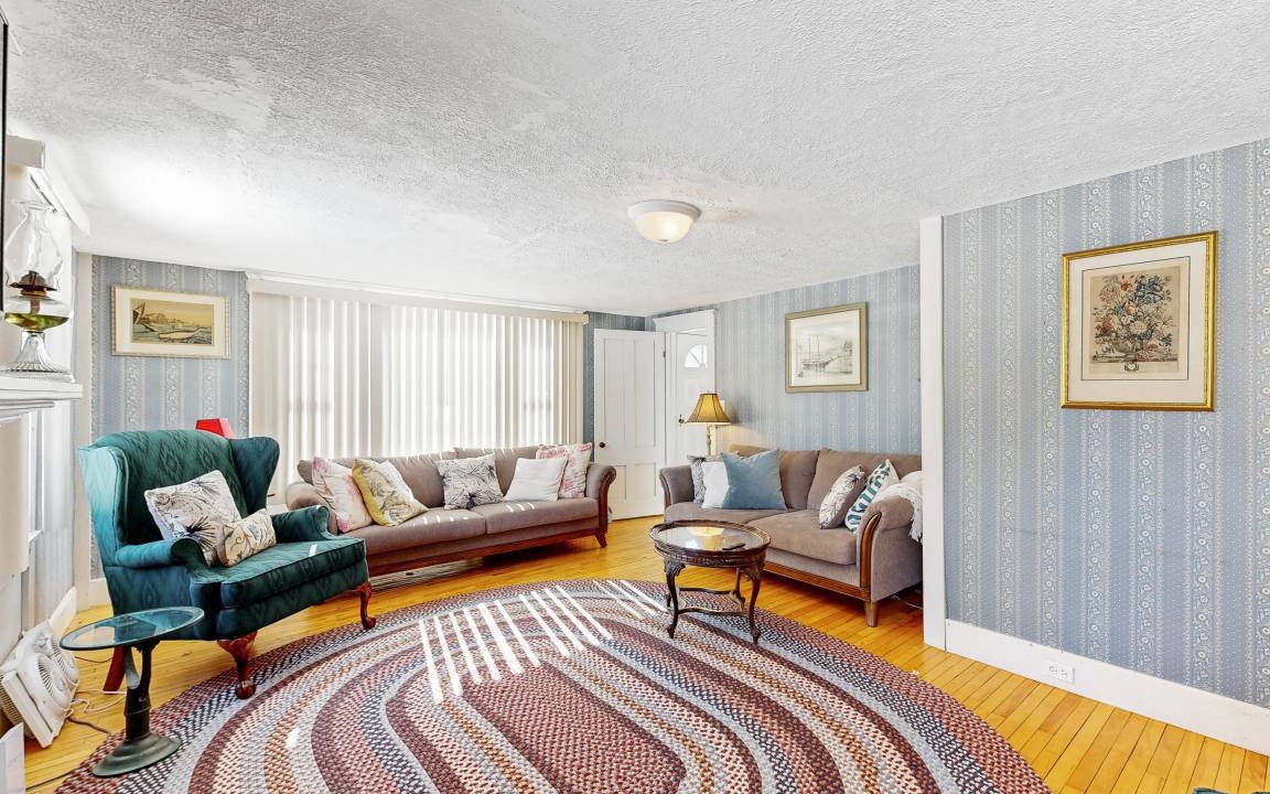 Photo of Livingroom in West Harwich