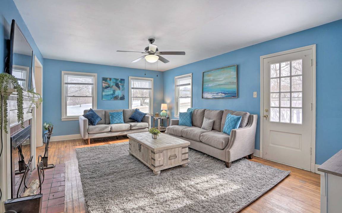 Photo of Livingroom in Minetto