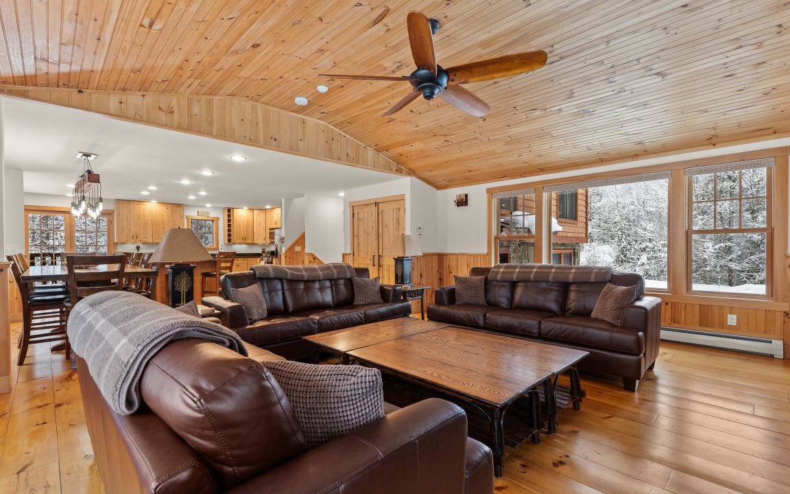 Photo of Livingroom in North Creek