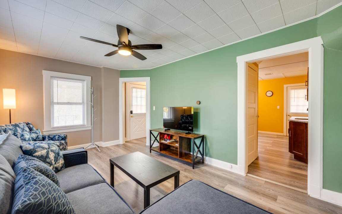 Photo of Livingroom in Easthampton