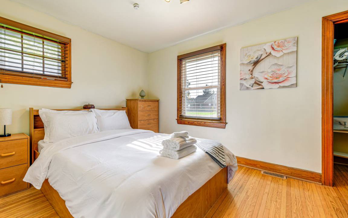 Photo of Bedroom in Cheektowaga