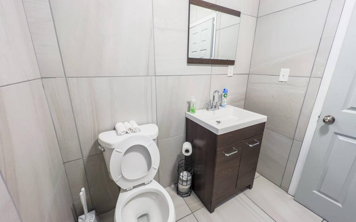 Photo of Bathroom in Niagara Falls