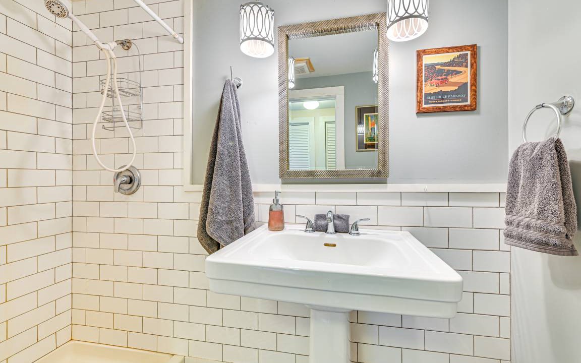 Photo of Bathroom in Gloversville