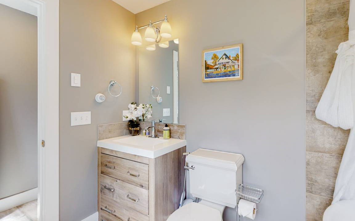 Photo of Bathroom in Barnard