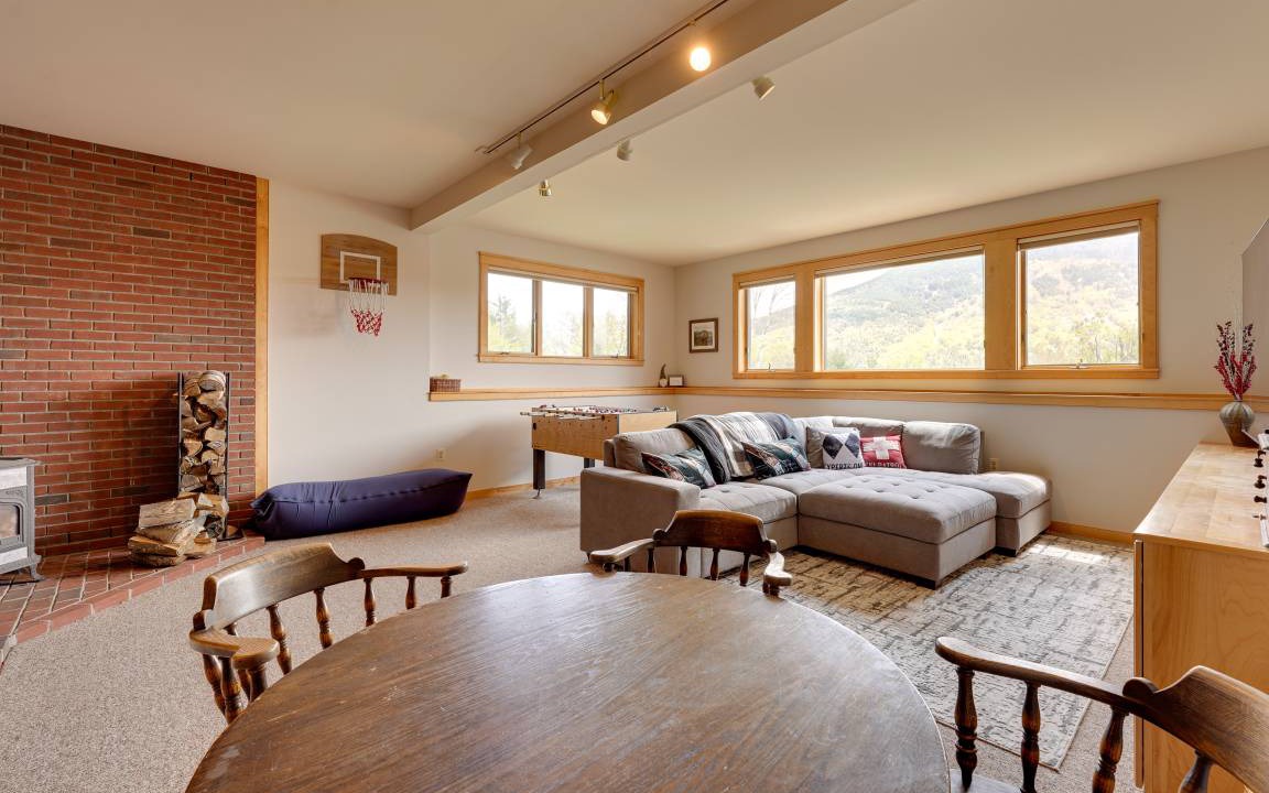 Photo of Livingroom in Windsor